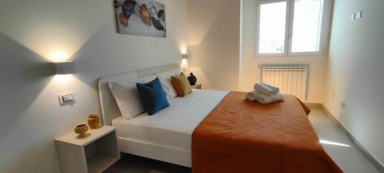 Casa Vacanze Rainbow, Siracusa Syracuse ภายนอก รูปภาพ