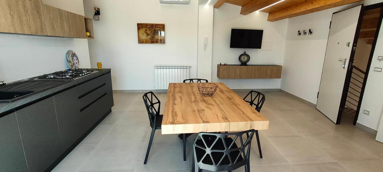 Casa Vacanze Rainbow, Siracusa Syracuse ภายนอก รูปภาพ